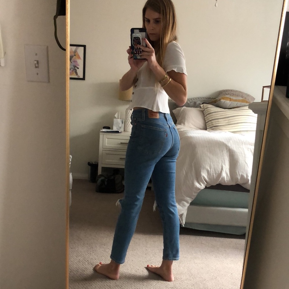 Levi’s Wedgie Skinny Distressed Blue Jeans 💙 - Picture 5 of 15